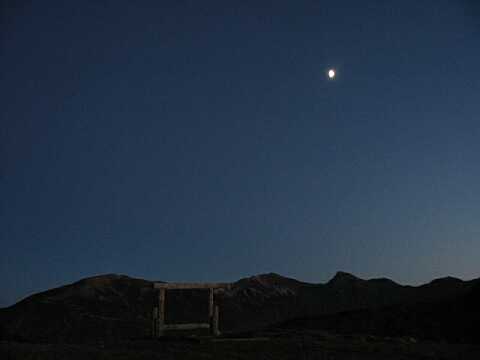 昨シーズン、朝日平から見た最後の「月」　   02.10.14   pm5:45   