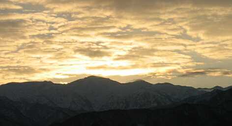 朝日岳から、2003年の夜明け 03.1.1 朝日岳から、2003年の夜明け 03.1.1