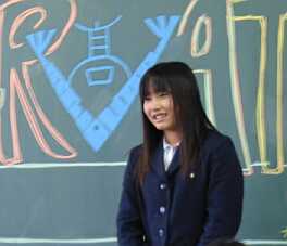 教室でクラスメートに最後の挨拶をする、かなえ 03.3.1 教室でクラスメートに最後の挨拶をする、かなえ 03.3.1