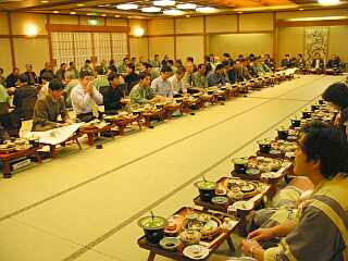 お楽しみ(?)の懇親会デス お楽しみ(?)の懇親会デス