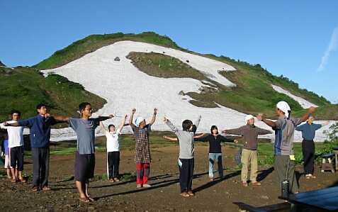今年初めて、朝のラジオ体操をしました 03.7.22 今年初めて、朝のラジオ体操をしました 03.7.22