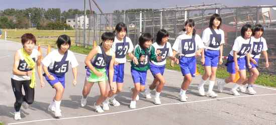 「女子の部」、スタートの瞬間 04.11.7 「女子の部」、スタートの瞬間 04.11.7の画像