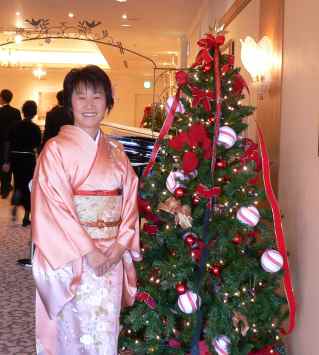 気恥ずかしそうに、でも晴れやかに 04.12.12 気恥ずかしそうに、でも晴れやかに 04.12.12の画像