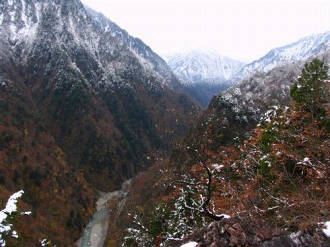 東鐘釣山山頂からの眺め　　photo by Ｔ・Ｔ　　05.11.20の画像