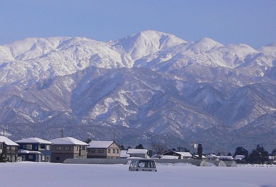 輝く山並み（少し前の写真だけど）　　　入善町から望む　　　06.1.9の画像