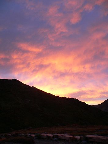 今朝の、朝焼け　　　小屋前から見るの画像