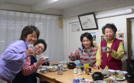 “お気に入り”の黒薙温泉に…乾杯！！　　07.5.15    photo by  自動の画像