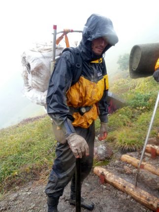 雨に濡れて、シラタマノキ　　　07.10.1の画像