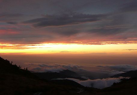 昨夜の夕焼け 刻々と変化する色の様が素敵だった 昨夜の夕焼け 刻々と変化する色の様が素敵だったの画像