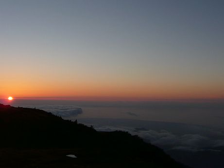 今日の夕焼け 海岸線まで、はっきり見えて 今日の夕焼け 海岸線まで、はっきり見えての画像