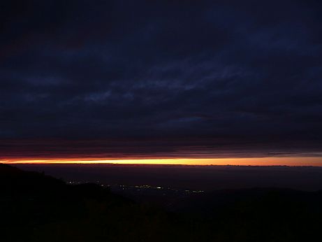 昨日の夕焼け 午後6時頃 昨日の夕焼け 午後6時頃の画像