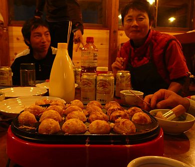 多分今シーズン最後の、「たこ焼きパーティー」の画像