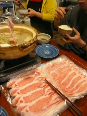 ひろちゃん提供の、しゃぶしゃぶ肉 「東京X」と「あぐー豚」 写真