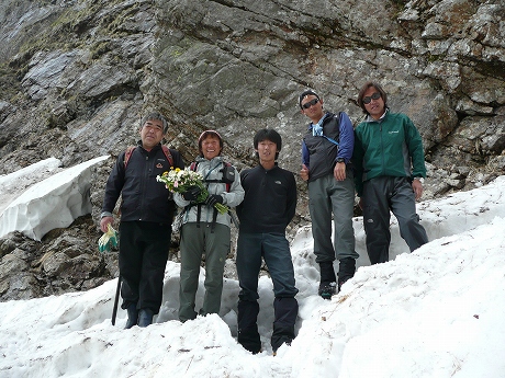それぞれに、丸ちゃんのことを想いながら… 2012.6.4 写真